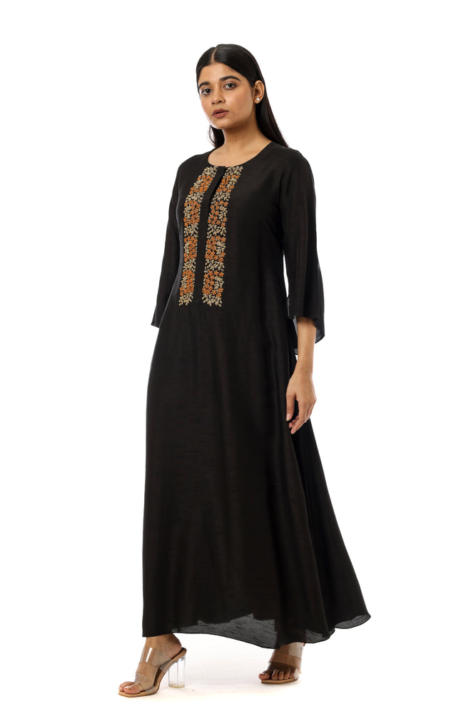 Floral Embroidered Kurta Set