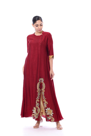 Slit Embroidered Kurta