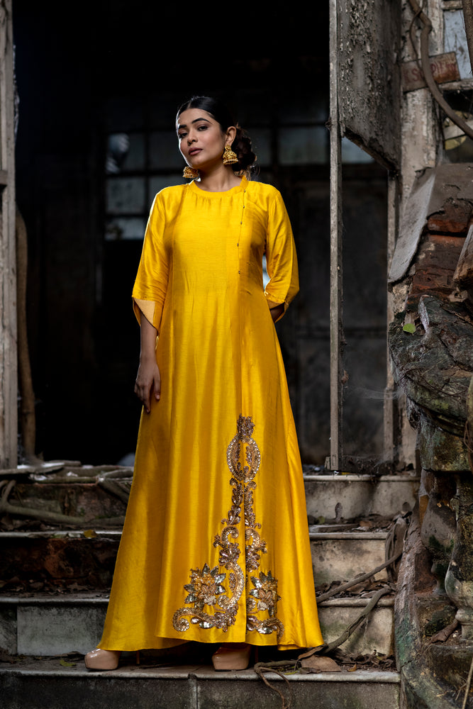 Slit Embroidered Kurta