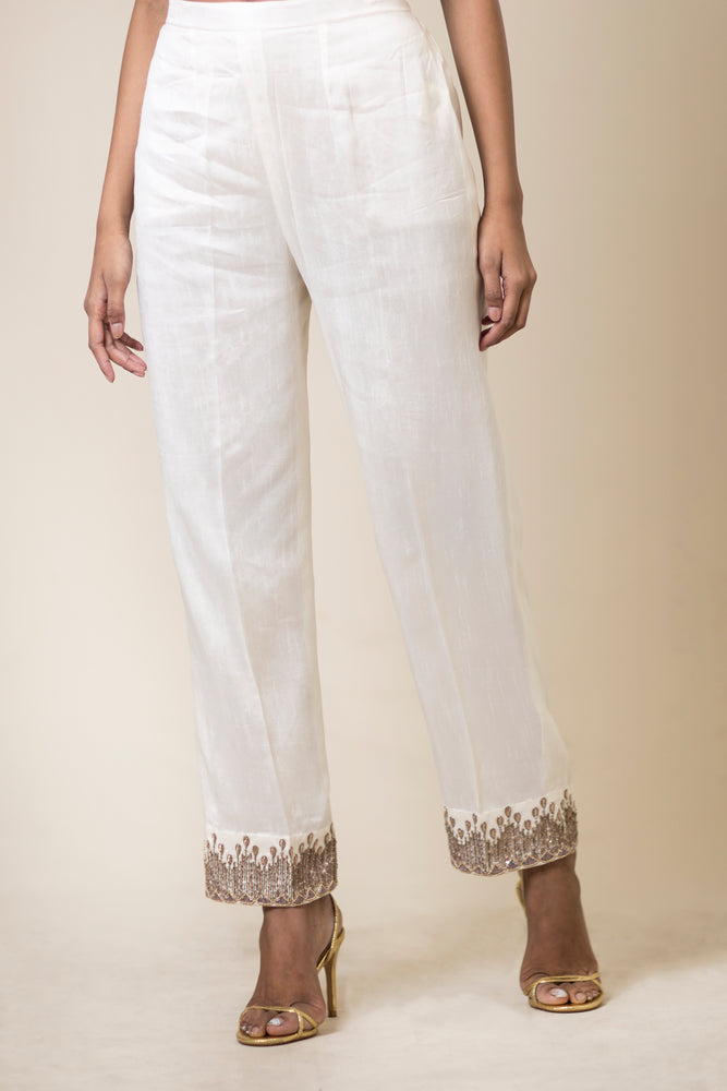 Buy online Gold Solid Straight Pant from Skirts tapered pants  Palazzos  for Women by W for 559 at 63 off  2023 Limeroadcom