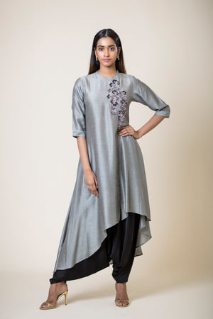 Embroidered Asymmetric Kurta